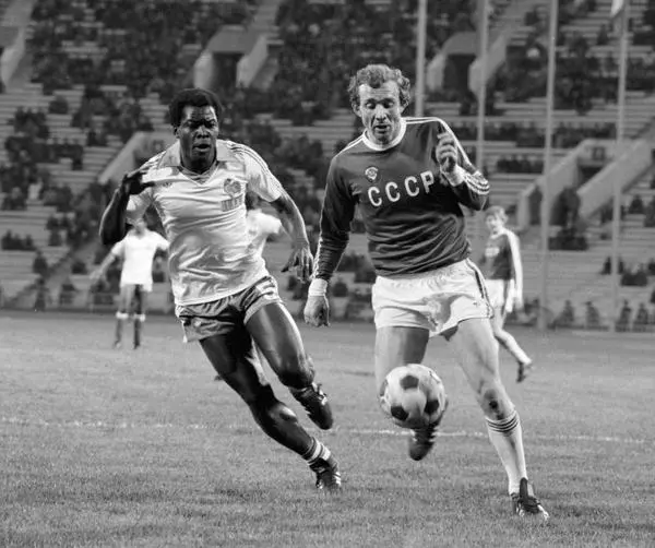 Captain of the USSR team Oleg Romantsev