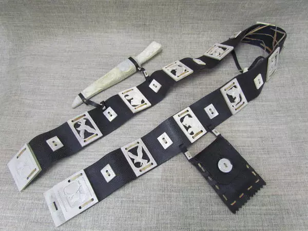 Male belt