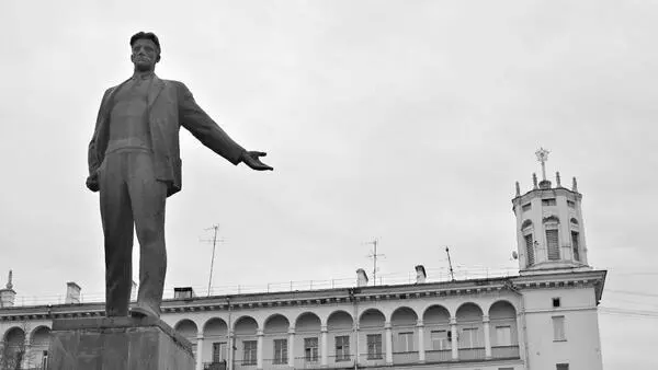 Площадь Владимира Маяковского