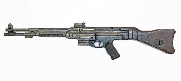 Автоматический карабин МКb.42(Н)