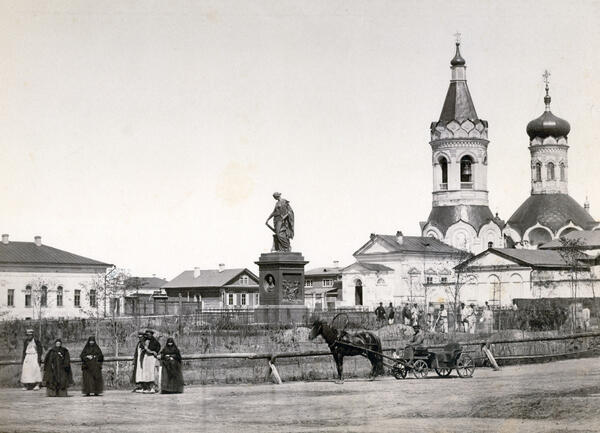 Simbirsk. Karamzinskaya Square