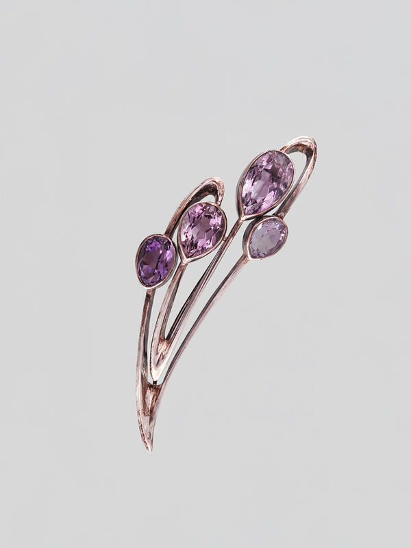 Brooch. From the “Birth of Stars” collection