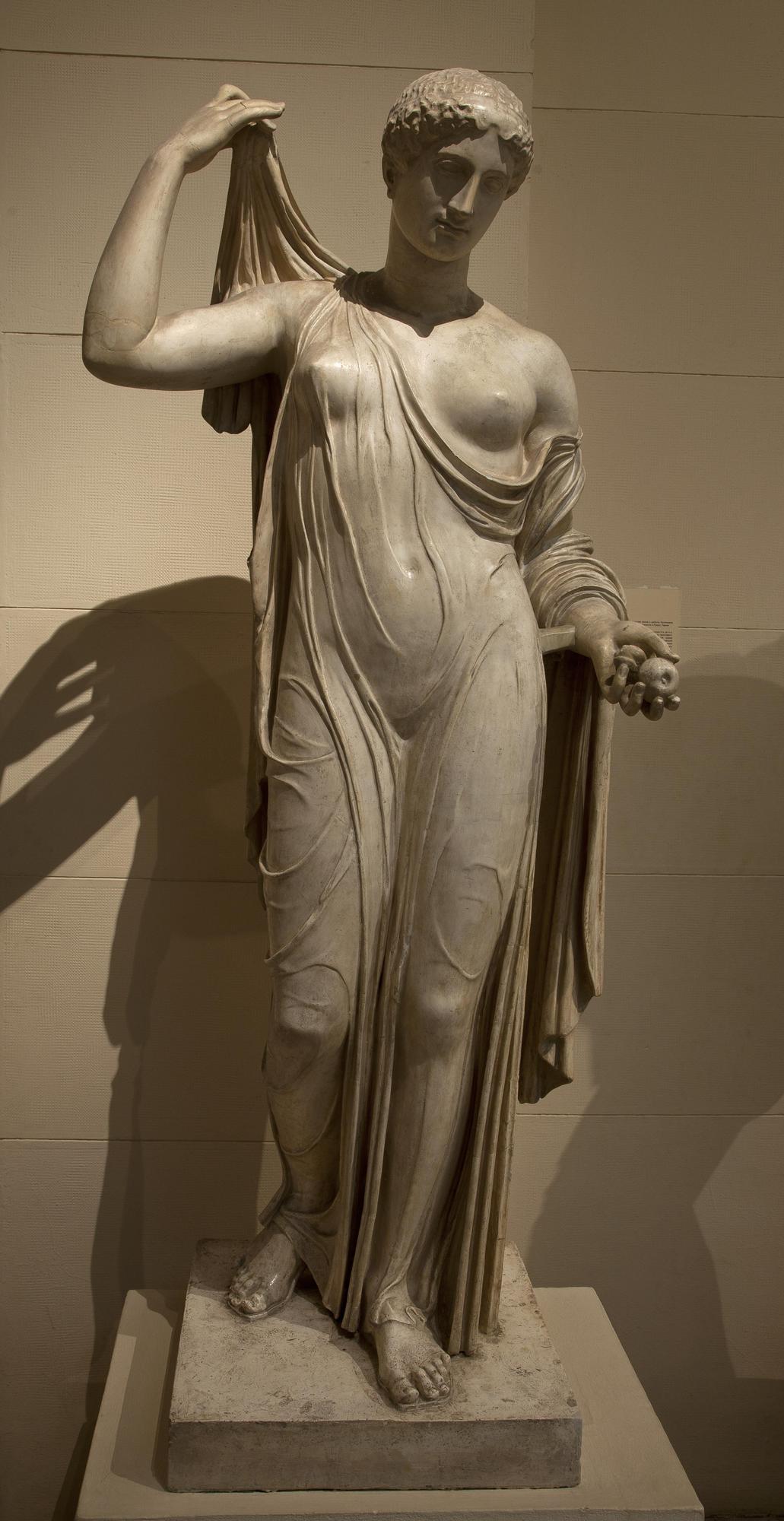 Статуя Афродита Урания
