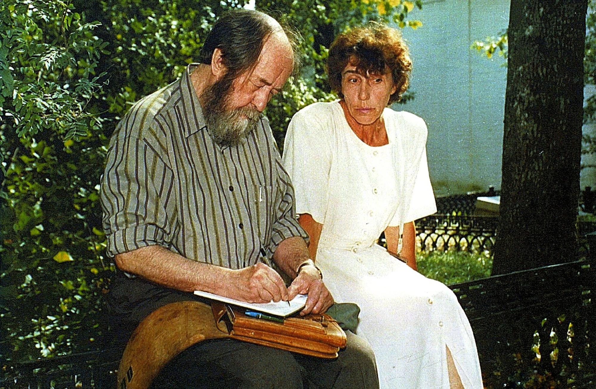 Солженицын с женой