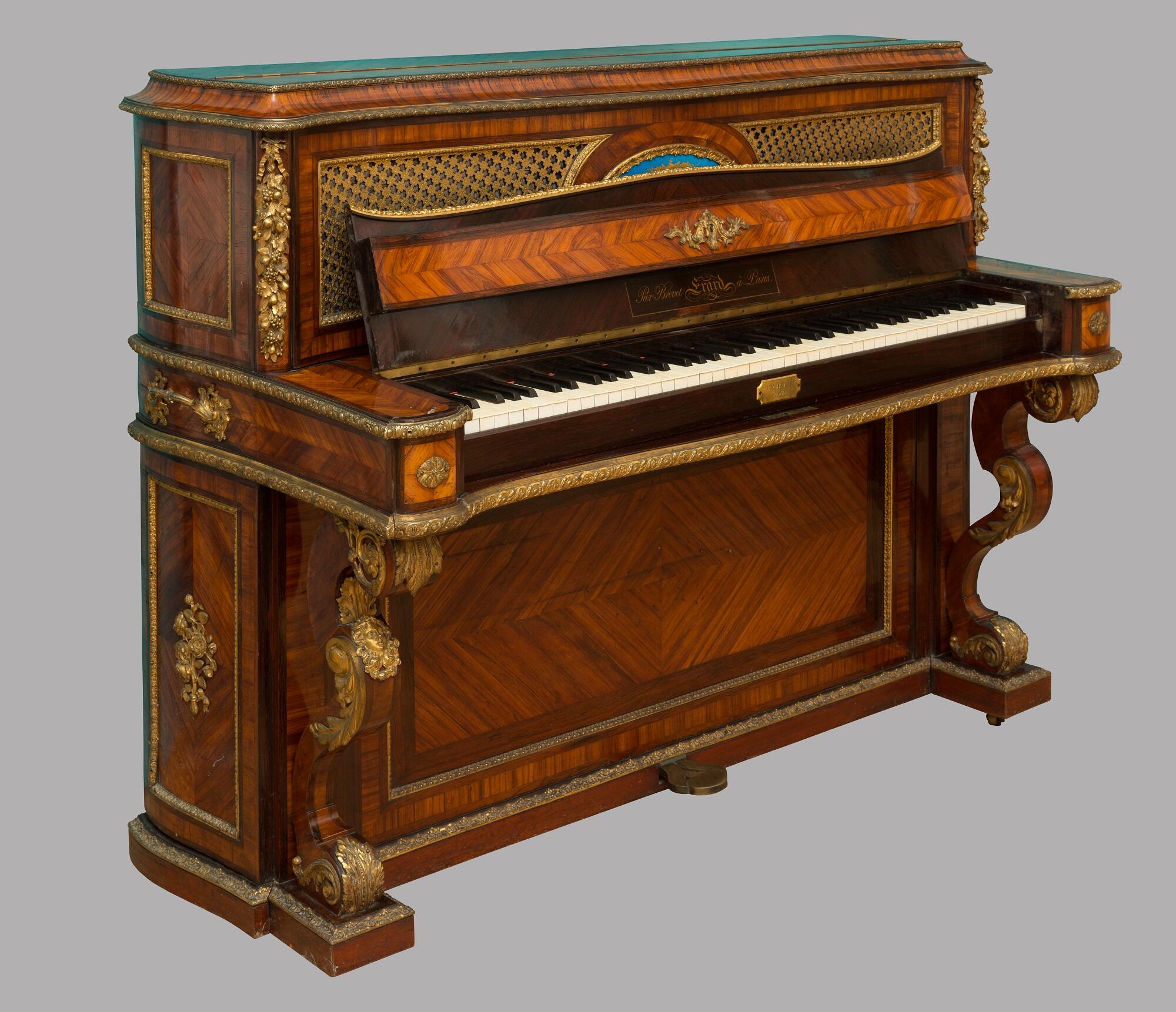 The deals upright piano