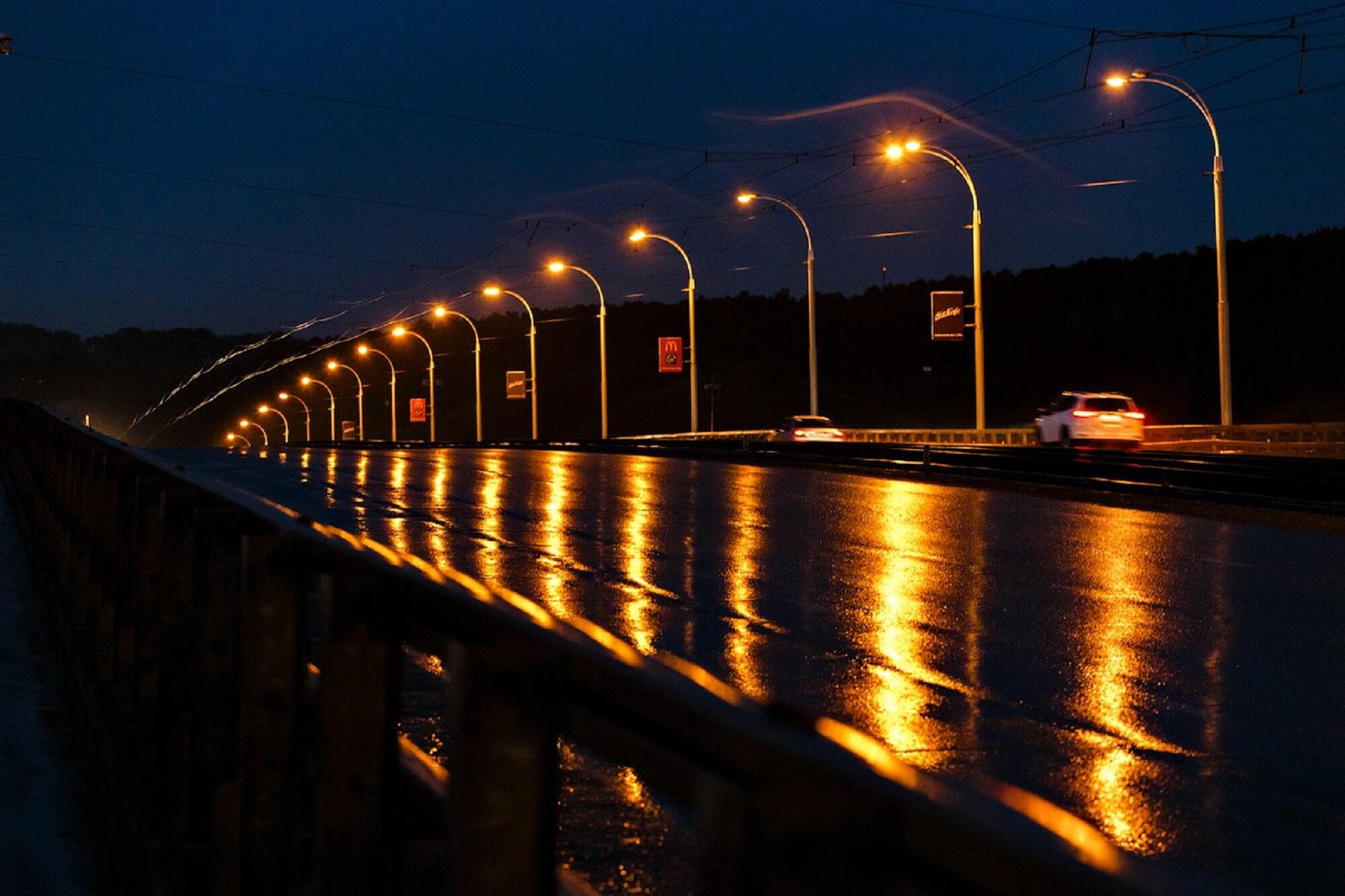 Мостодень. Гроза город Берёзовский Кемеровская область. Остановка набережная в Кемерово. Три дня дождя Красноярск фото.