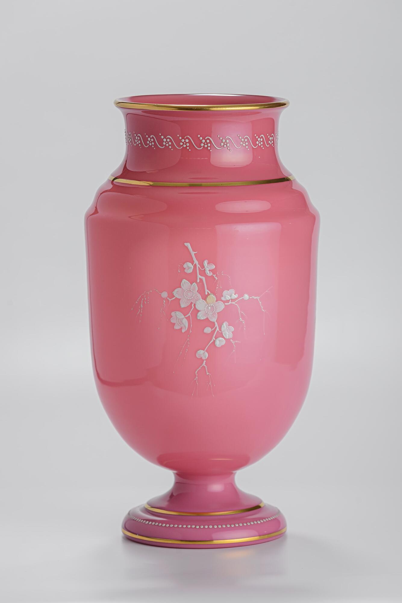 Mccoy pink vase