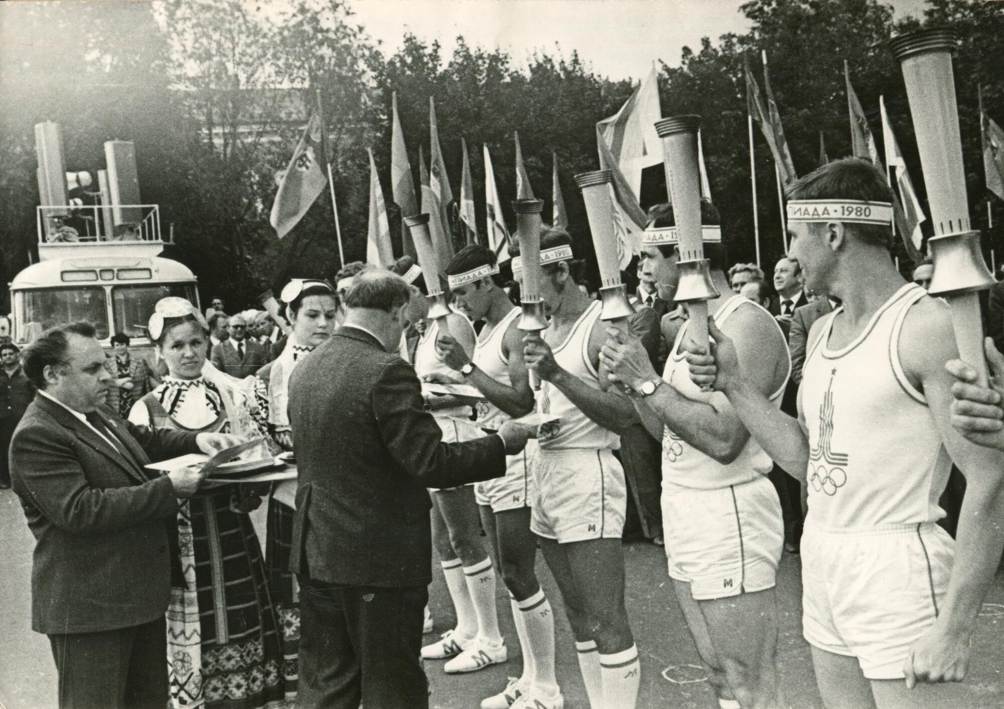 Олимпийский огонь Виктор Санеев 1980