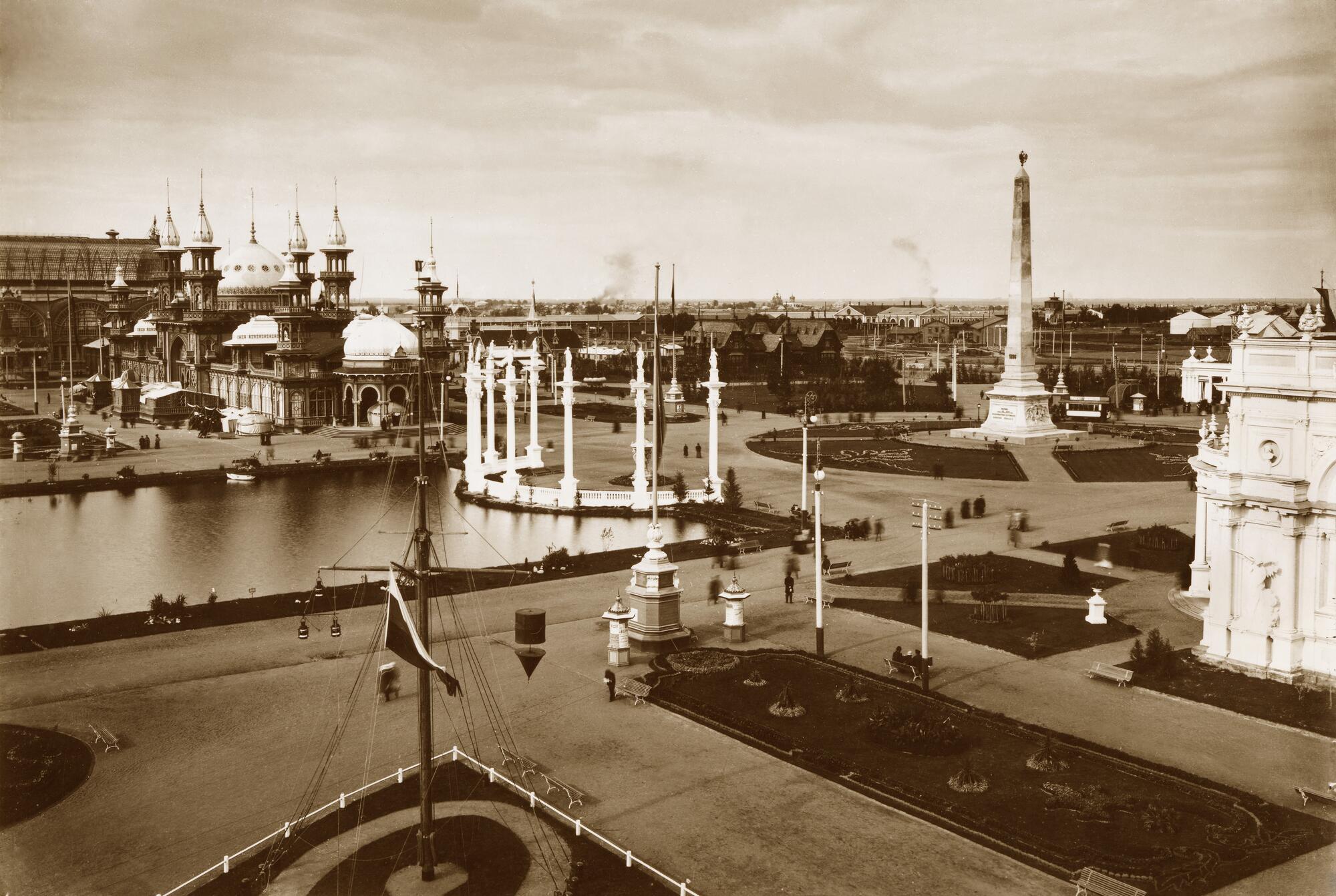 Парижский нижний новгород. Нижегородская ярмарка 1896. Нижегородская ярмарка 1896 года Шухов. Ярмарка 1896 Нижний Новгород. Всероссийская выставка в Нижнем Новгороде 1896.