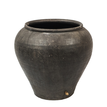 Black-glazed earthenware pot