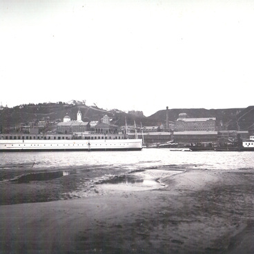 The hospital barge