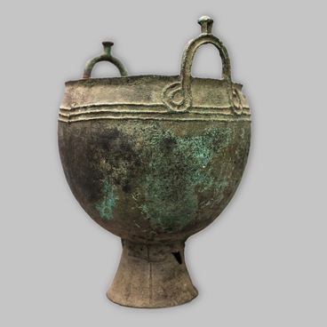 Bronze cauldron