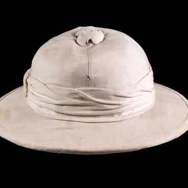 Bunin’s pith helmet