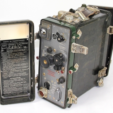 Радиостанция Р–105М «Парус–3»