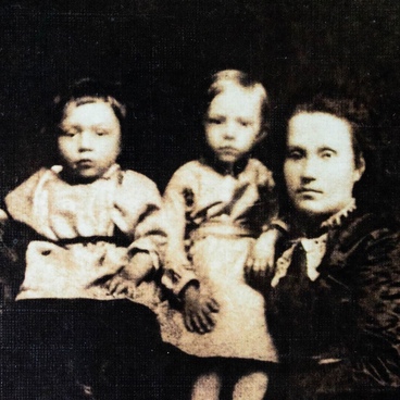 Copy of a photograph Family of F.M. Reshetnikov