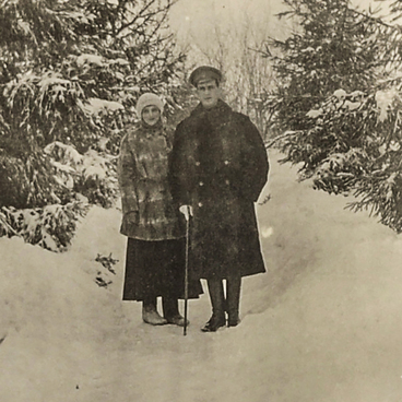 Irina and Felix Yusupov in Rakitnoye