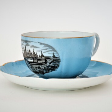 Tea cup and saucer set