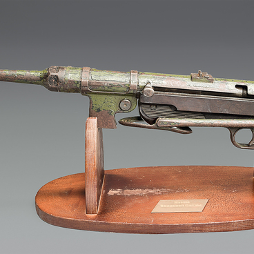 MP-40 submachine gun
