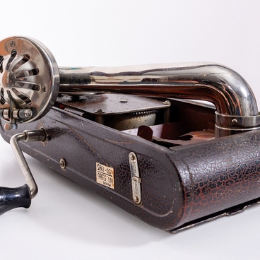 Portable Pathephone (phonograph)