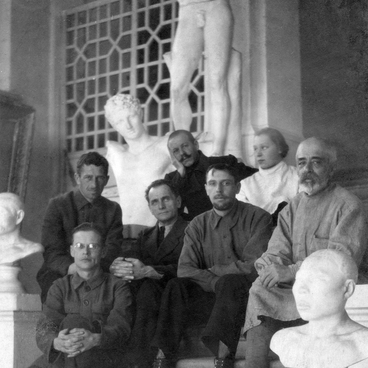 В. К. Арсеньев с сотрудниками Хабаровского музея