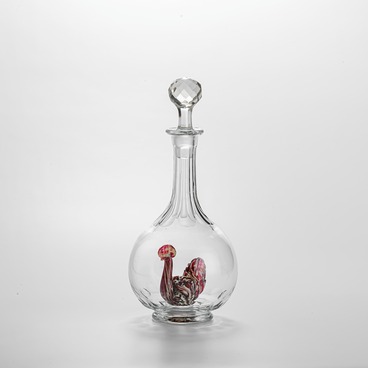 Decanter with a cockerel