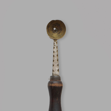 Potato carving scoop
