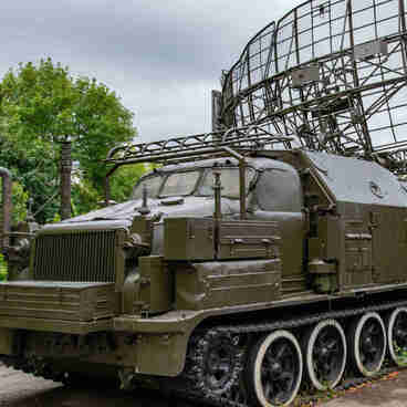 1S12 target acquisition radar