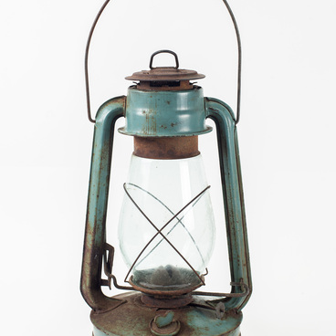 Kerosene lamp