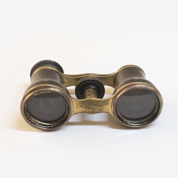 Theater binoculars