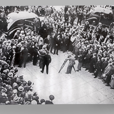 New Yorkers greet the pilots