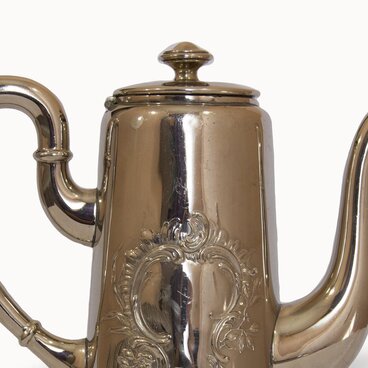 Кофейник с откидной крышкой