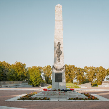 Памятник «Гостилицкий»