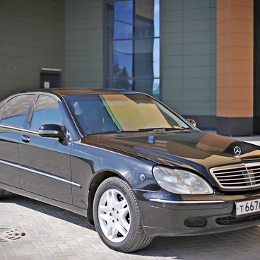 Автомобиль Mersedes-Benz S 600