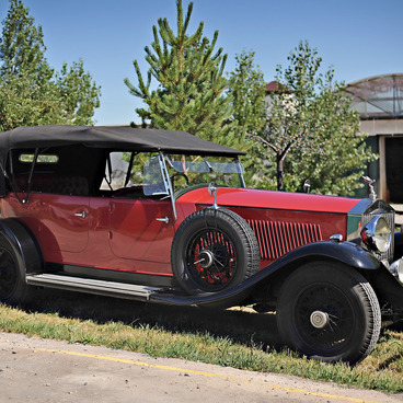 Автомобиль Rolls-Royse