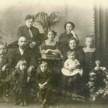 Фотография семьи Смирновых