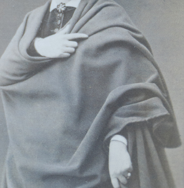 Photo portrait of Désirée Artôt