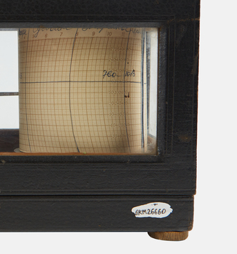 Aneroid barograph