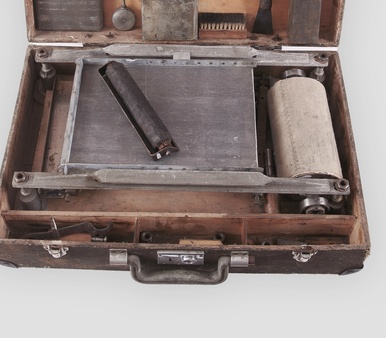 Portable printing press