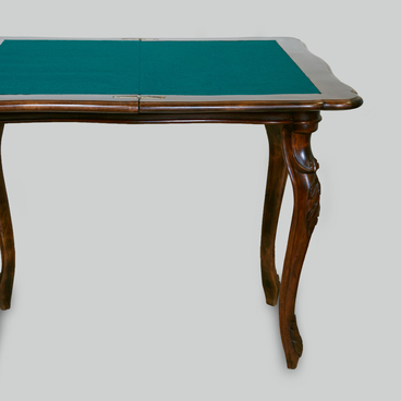 Card table