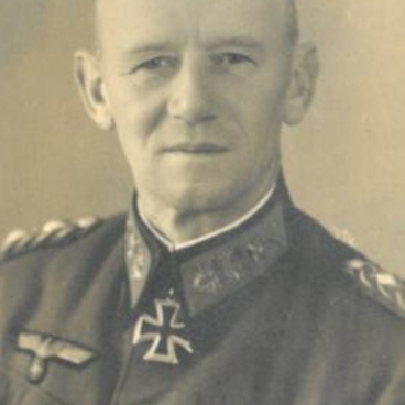 Генерал Карл фон Овен