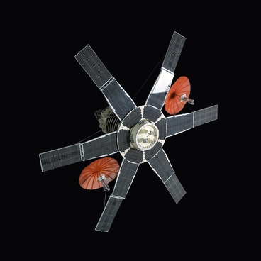 Спутник связи «Молния-1»