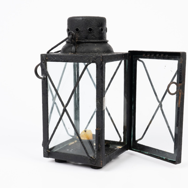 Lantern of a track walker