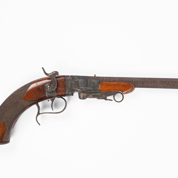 Dueling pistol
